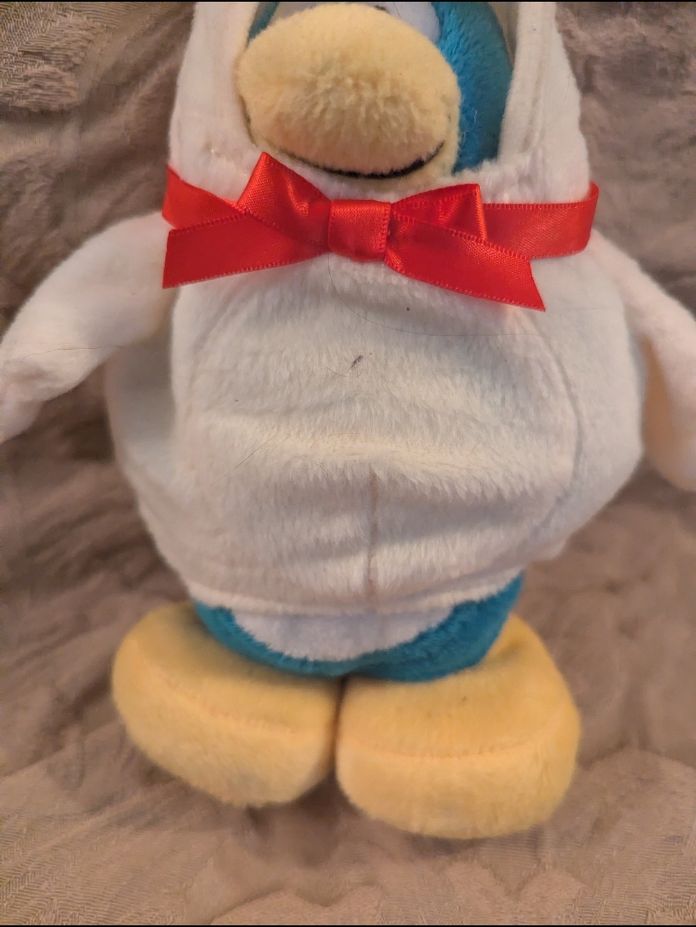 Club Penguin Plush Lot Series 12 White Bunny Red Water Sport Jakks Pacific - Picture 3 of 10